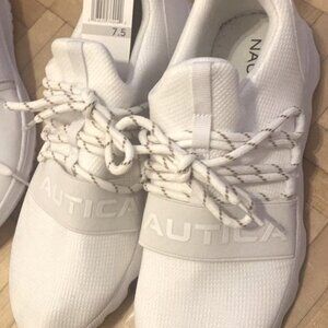 NWOT Nautica Kora Lace-Up Women Sneakers.